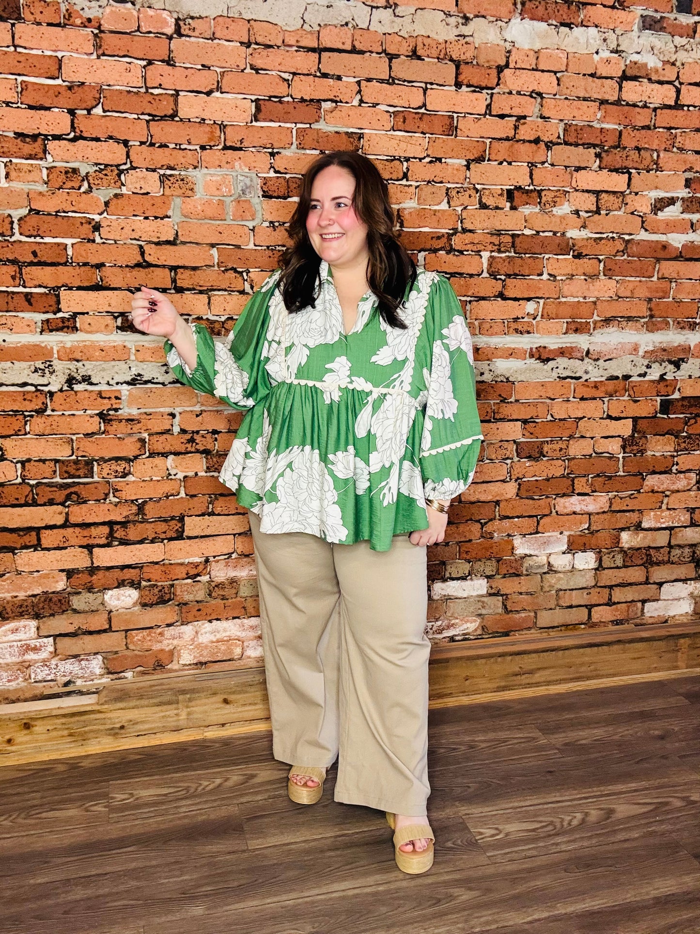 Hello March Top (PLUS)