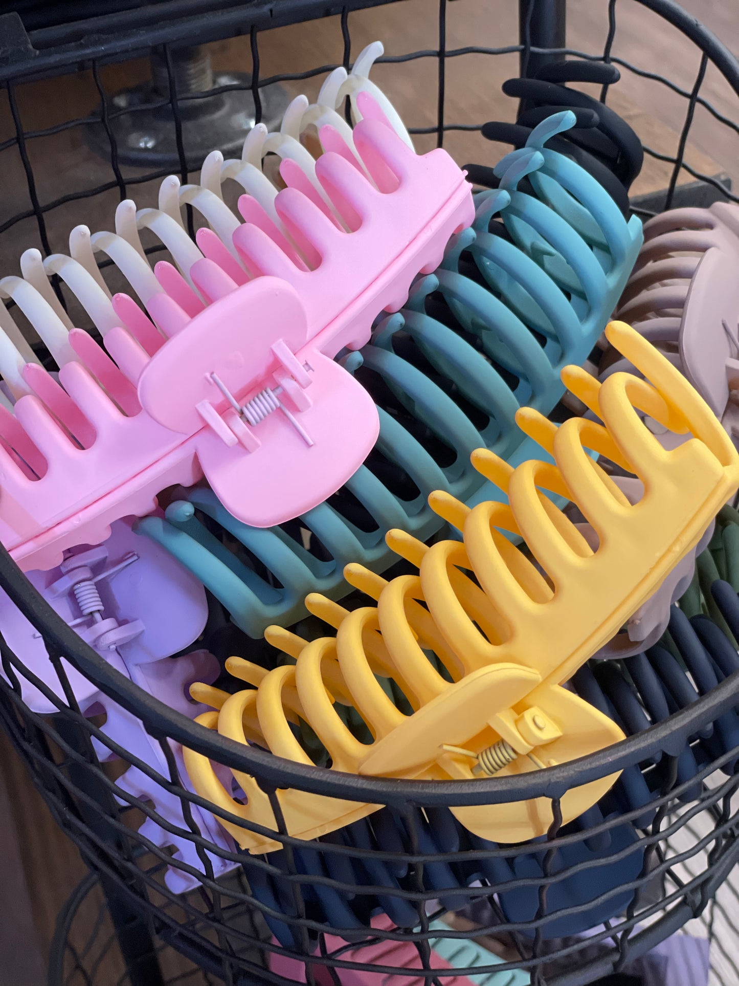 Jumbo Round Hair Clip