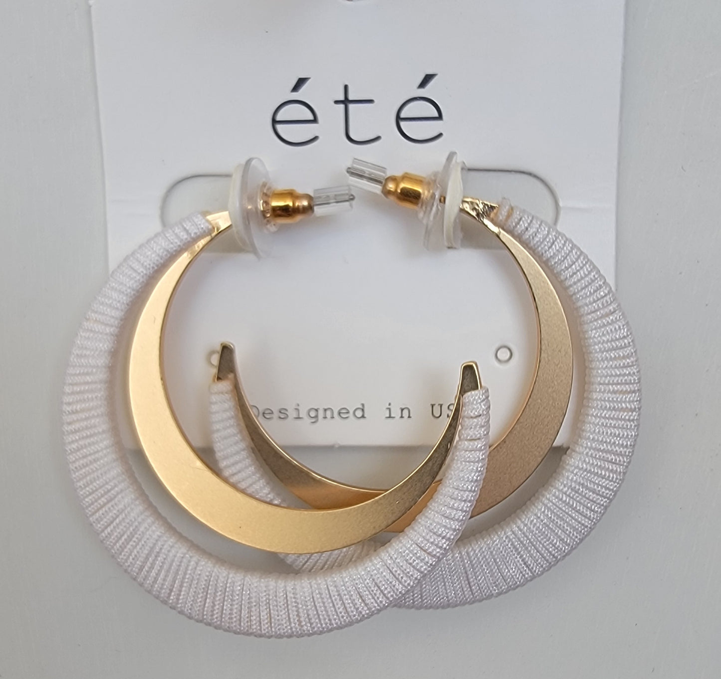 Grograin Ribbon Wrapped Hoop ( White )