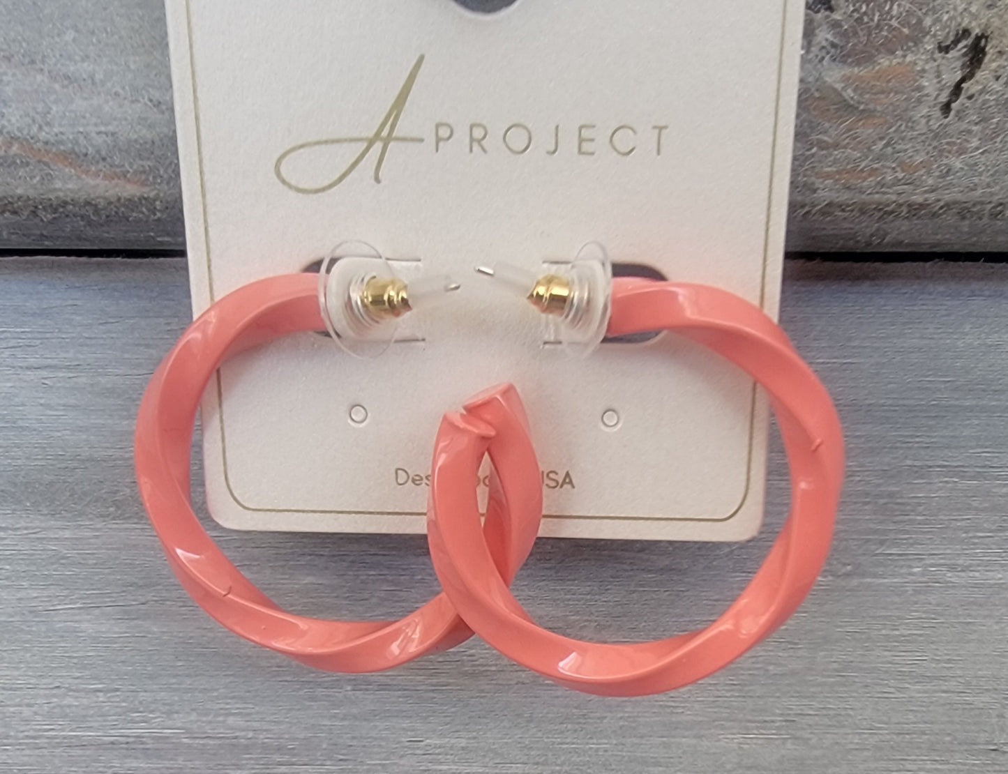 Color Twist Hoop ( Coral)