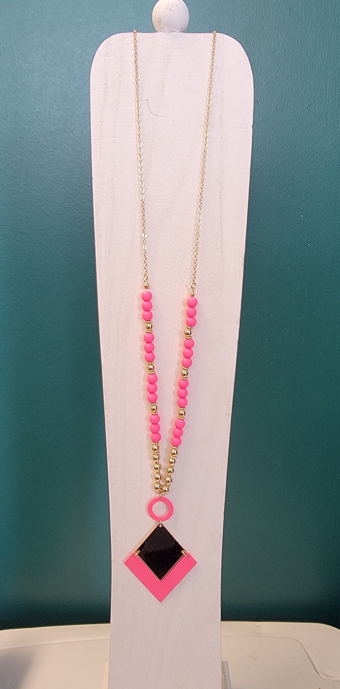 Long Trapezoid Pendant Necklace ( Pink)
