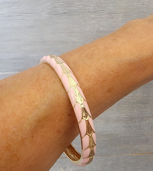 Gold Detail Bangle Bracelet (Lt.Pink)