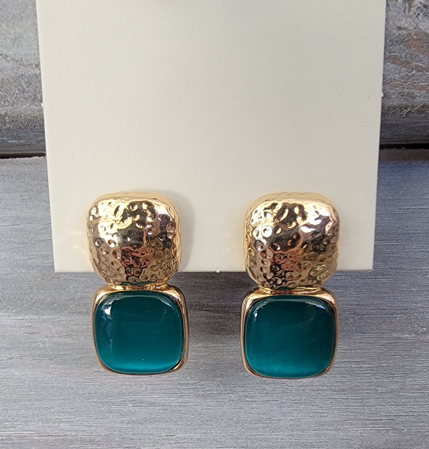 Cat's Eye Stone Earring