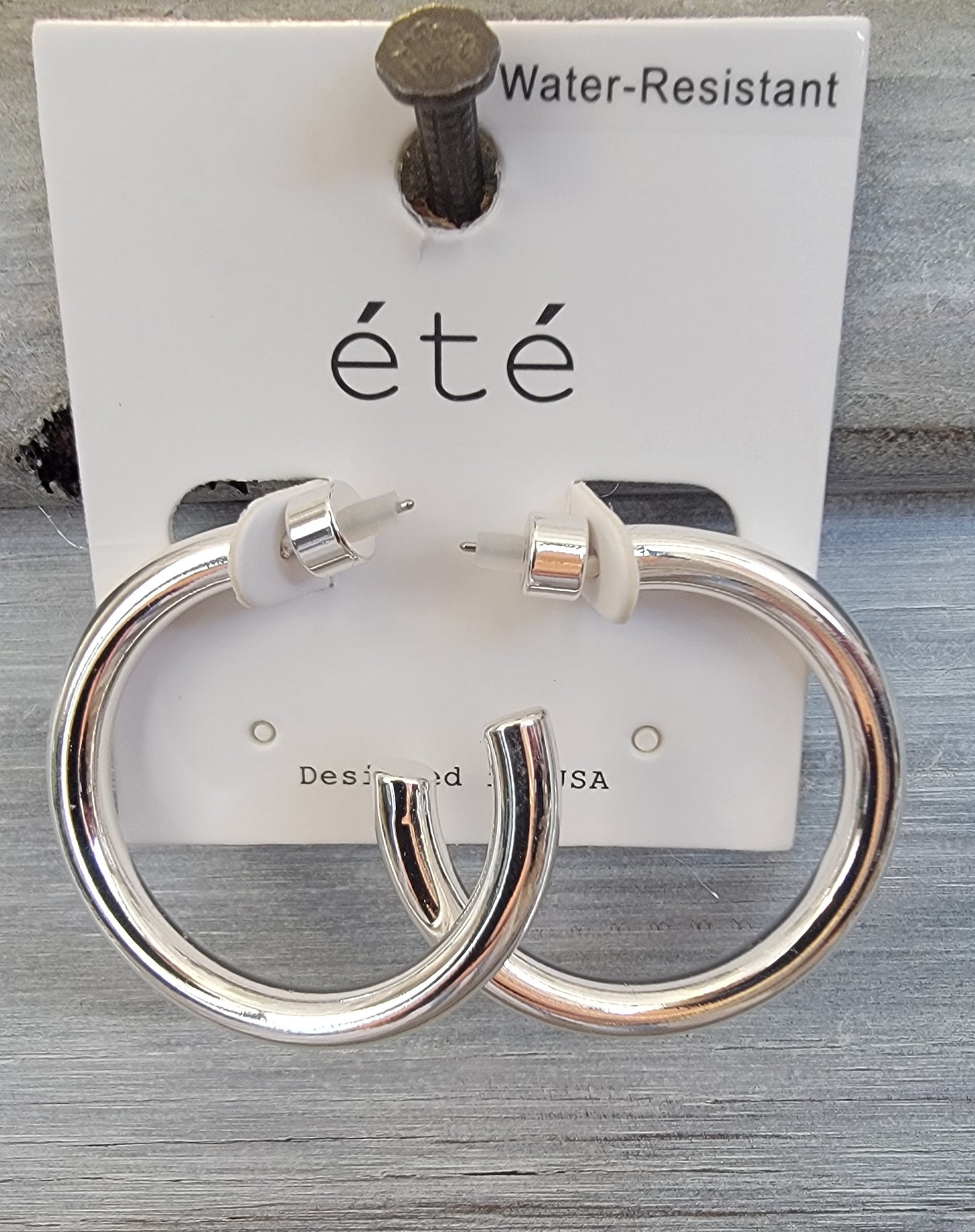 Shiny Medium Hoop