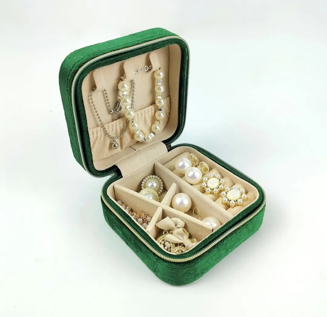 Velvet Jewlery Box