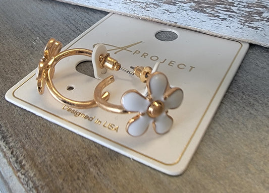 Daisy Hoop Earrings(WHITE)