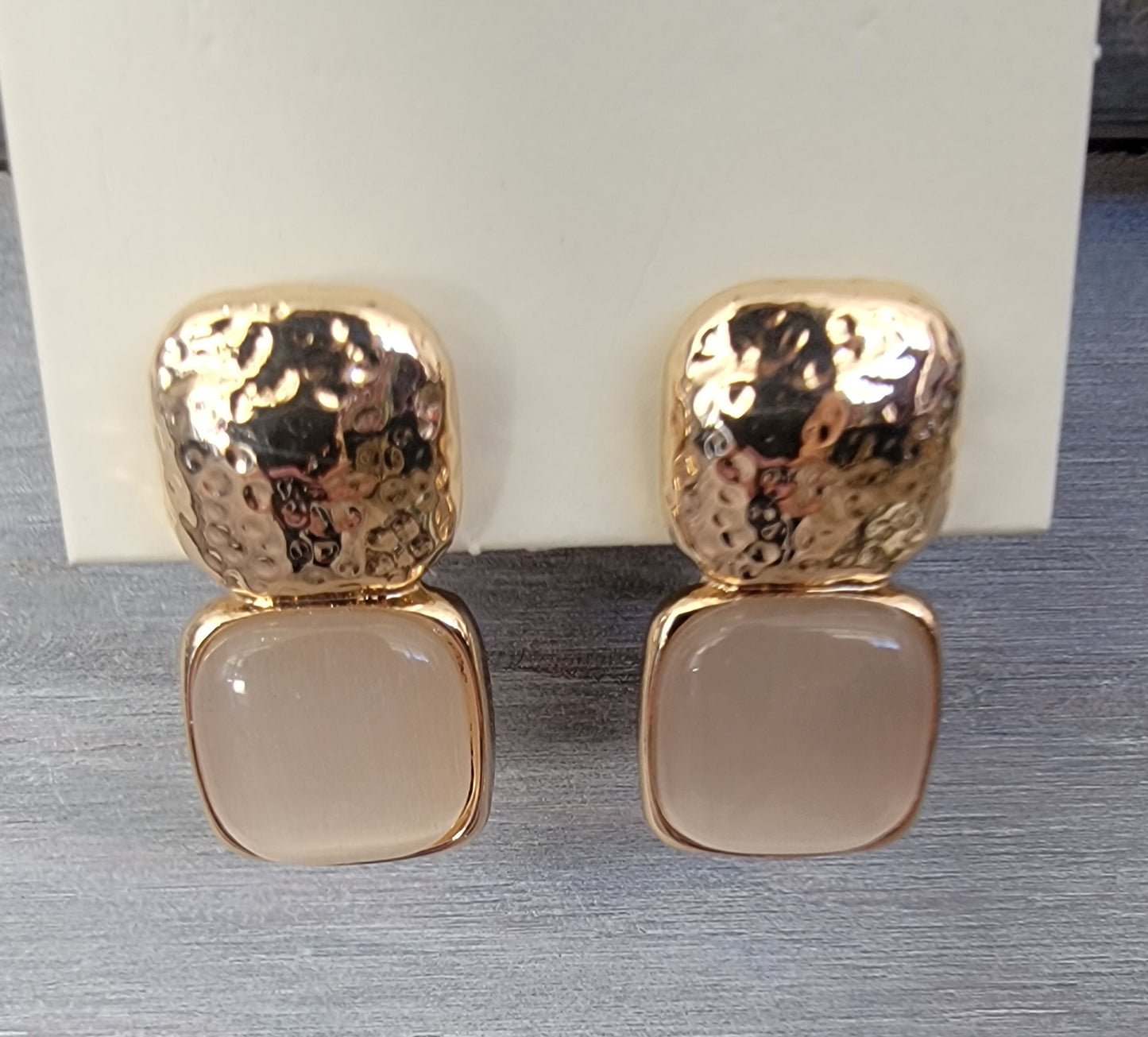 Cat's Eye Stone Earring