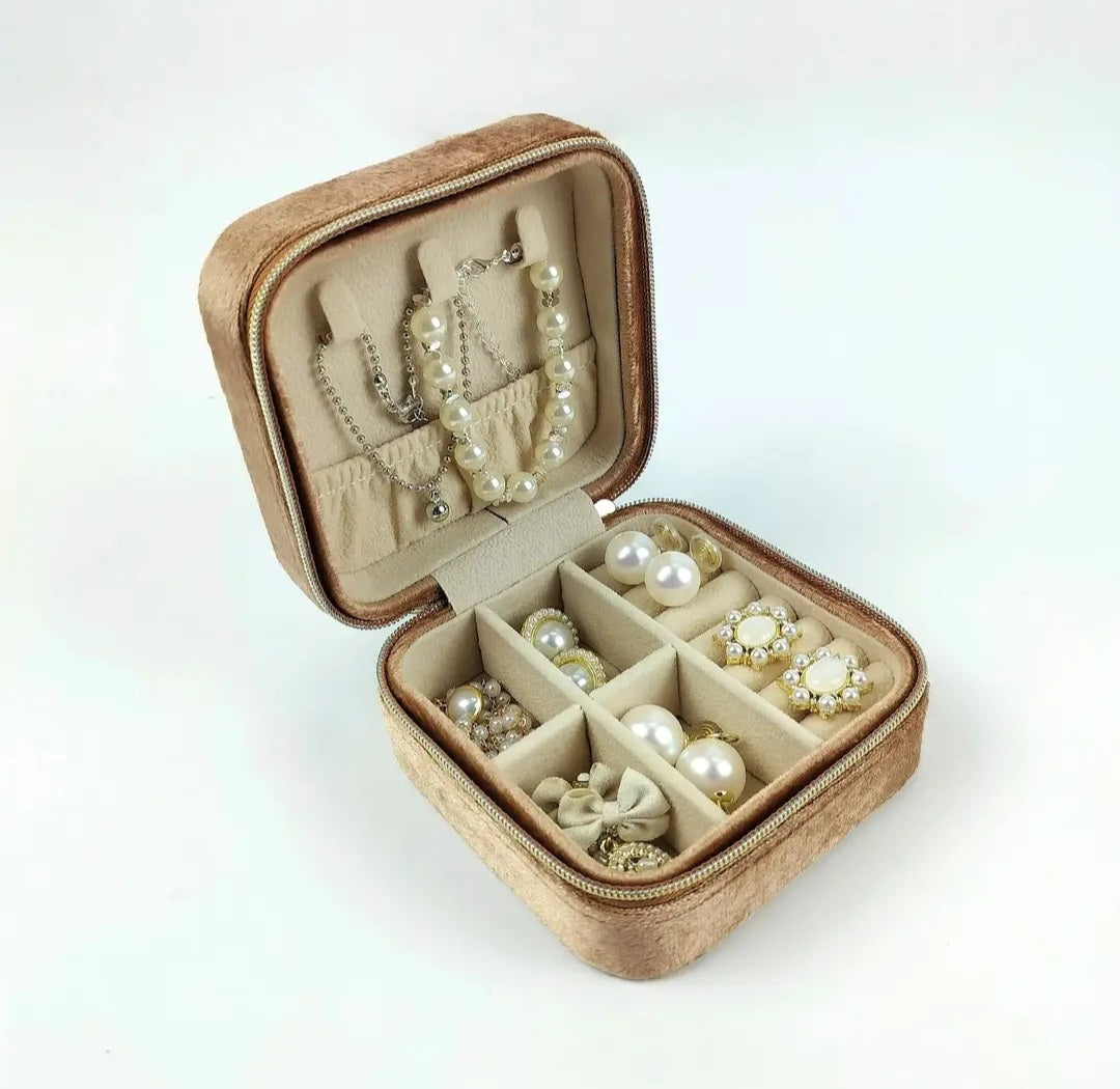 Velvet Jewlery Box